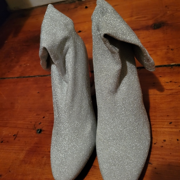 Aldo Silver Lovelyy Fabric Pull On Clear Heel Boot - Picture 3 of 10